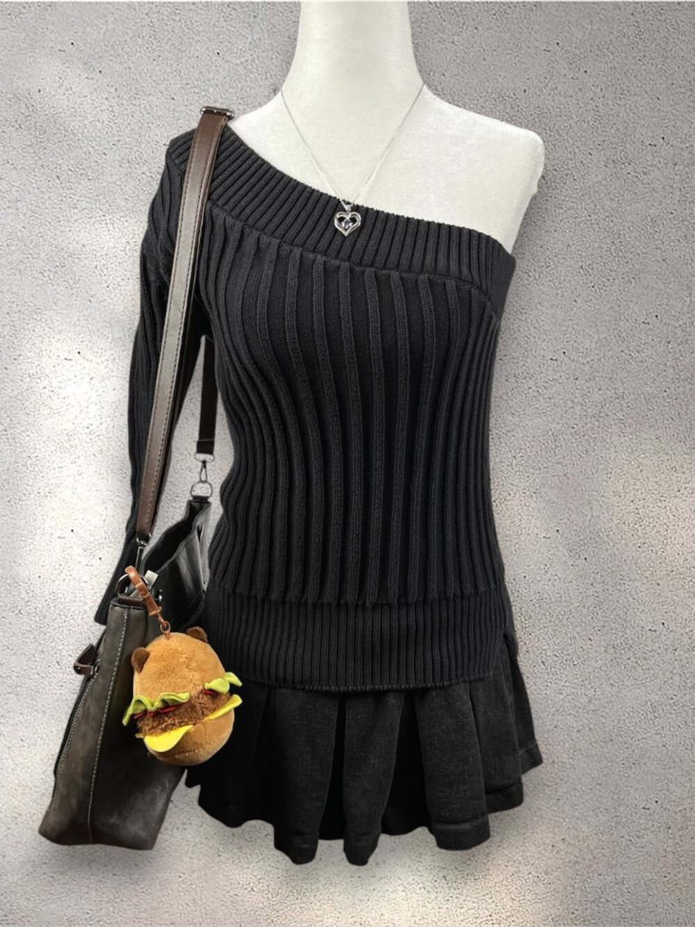 FRAME One Shoulder Ribbed Sweater Women’s M Black Cotton Comfy Quiet Luxury Chic